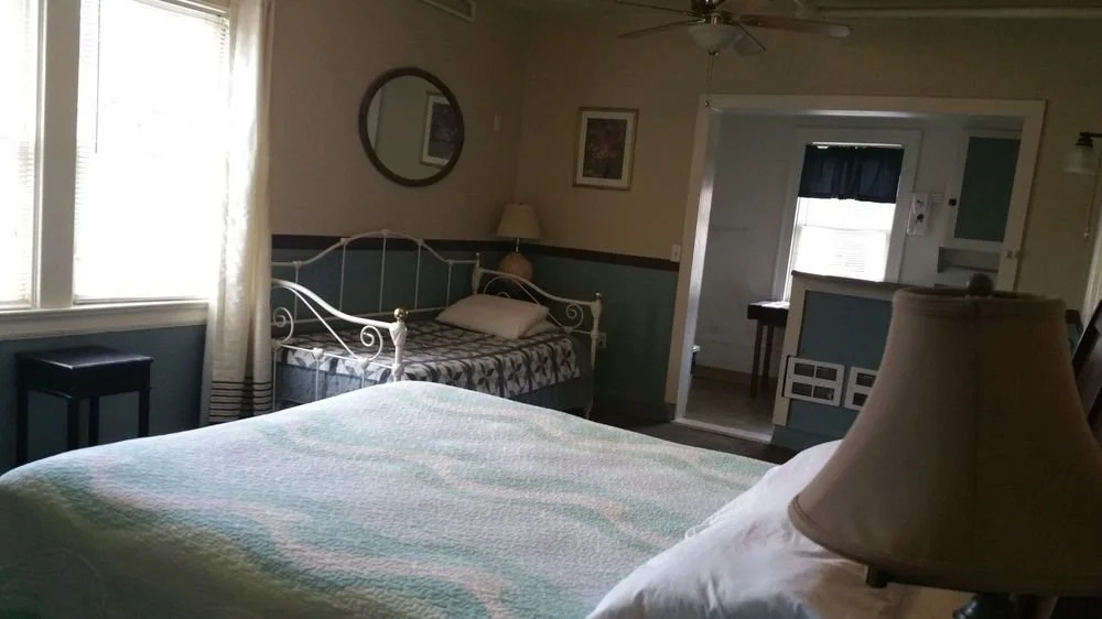 Symes Hot Springs Hotel