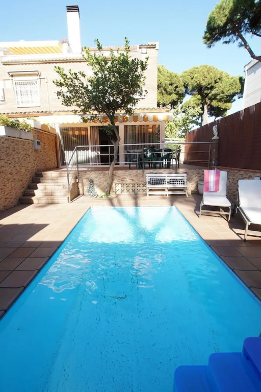 Mayflower Be my Guest Castelldefels
