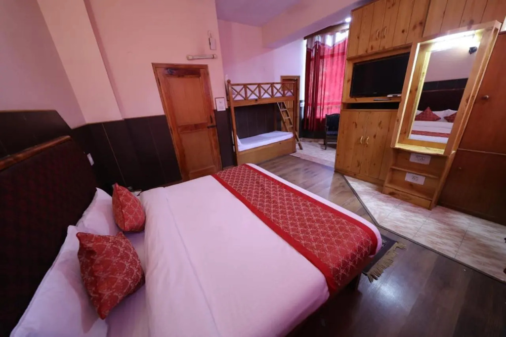 Hotel Yak
