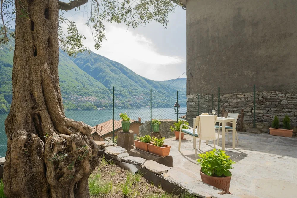 La Quiete in Laglio With 2 Bedrooms and 1 Bathrooms