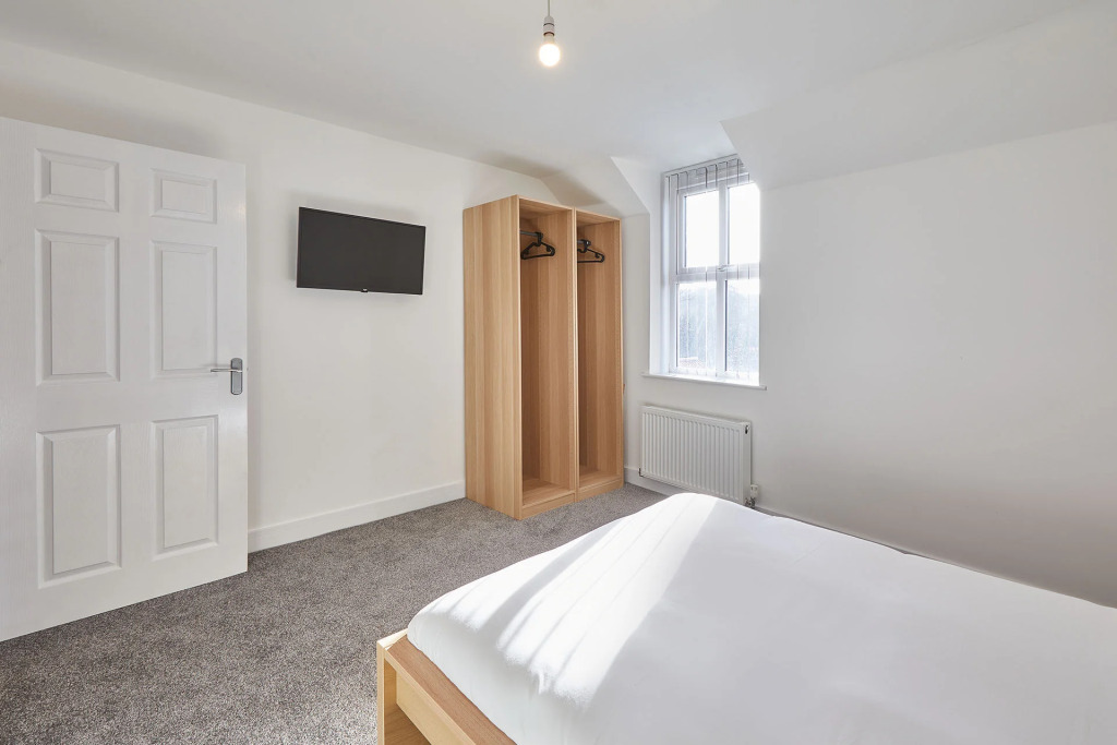 Host   Stay   Apartment 6  Loftus