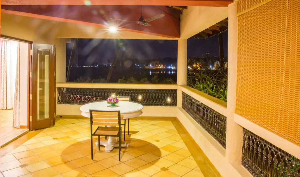 Lazy Lagoon, Baga A Lemon Tree Resort, Goa
