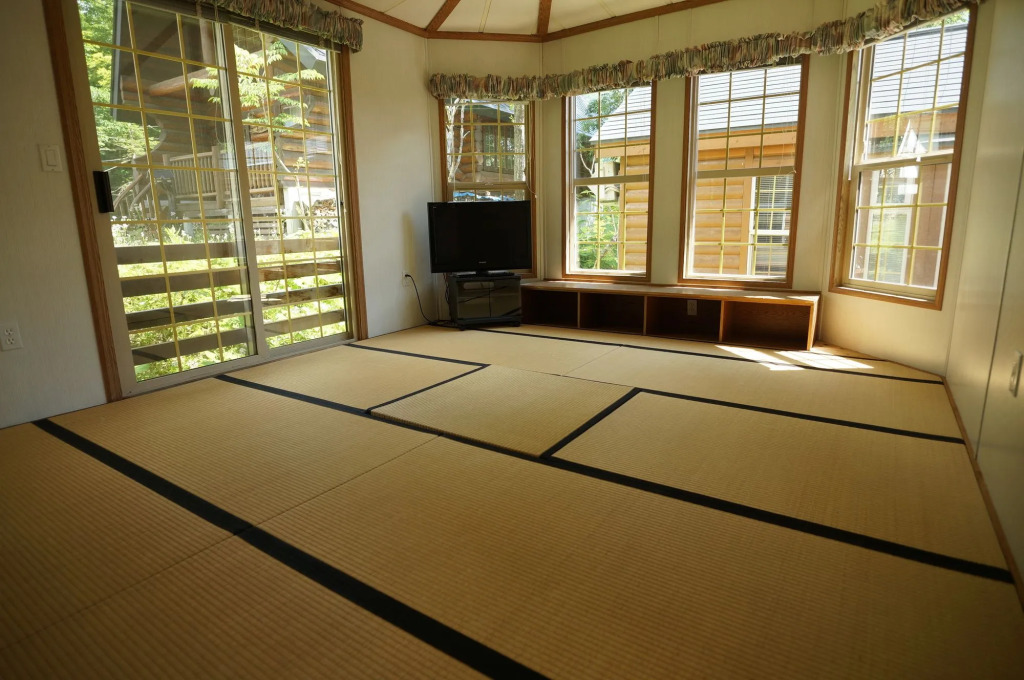 Hakuba Canadian Lodge