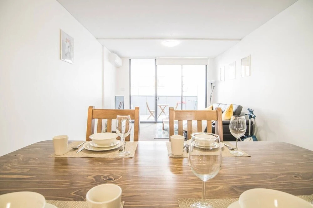2bed2bath APT at Wolli Creek+P* Close to Airport