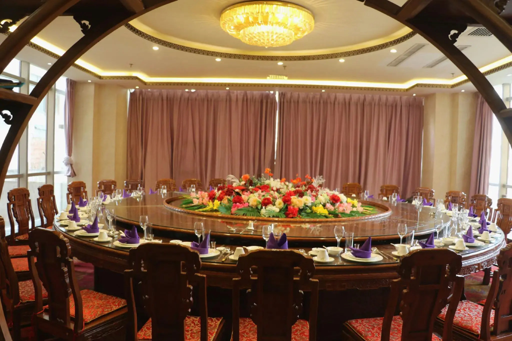 Xuanwei Meihuan Hotel