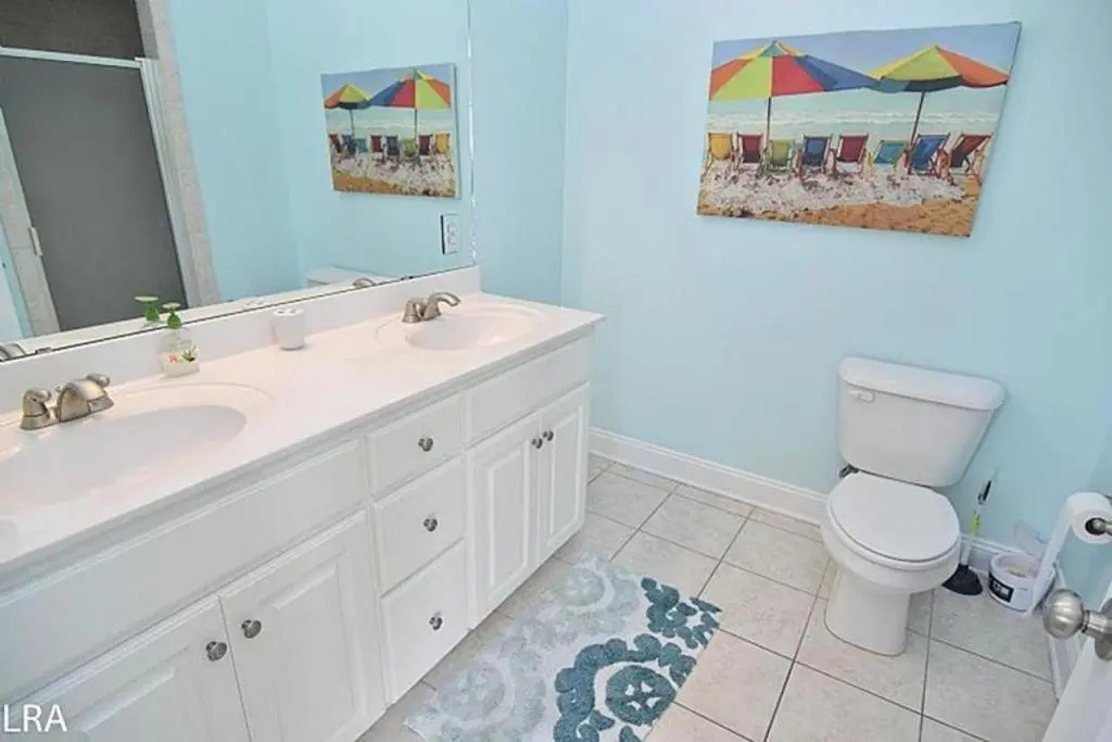 Anchored Inn- Sea Star 202