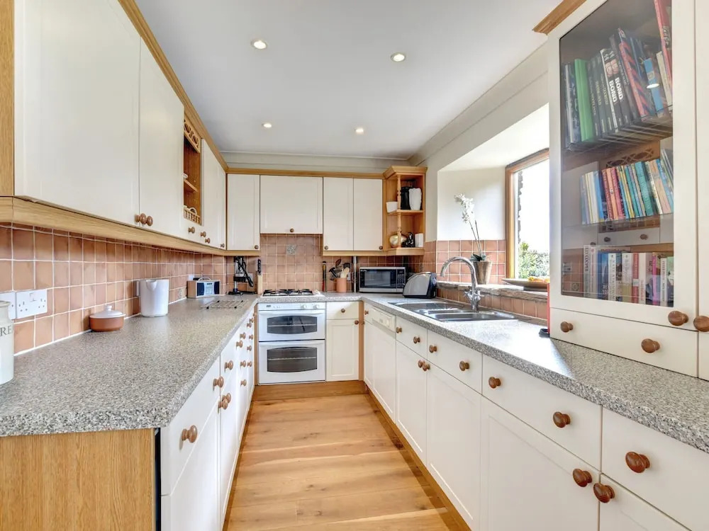 Modern Cottage Located in the Beautiful Village of Chillington Near Slapton Beach