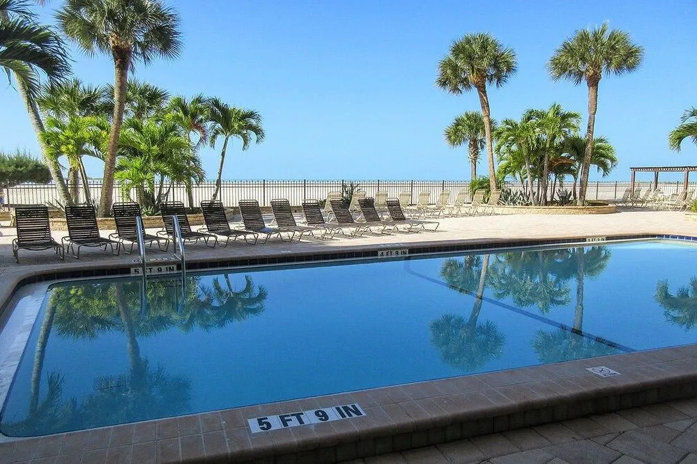 Carlos Pointe 424 2 Bedrooms 2 Bathrooms Condo