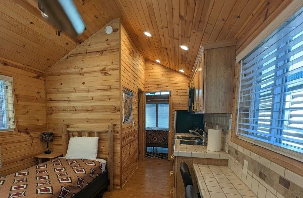 Bridge of The Gods Motel, Cabins & RV Park