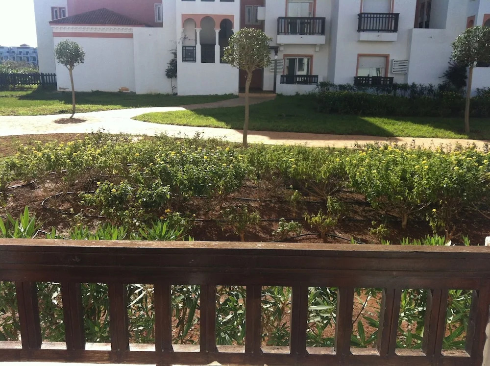 Renovated Seafront Apartment in Saidia 50m - Residente Perle Orientale rt1