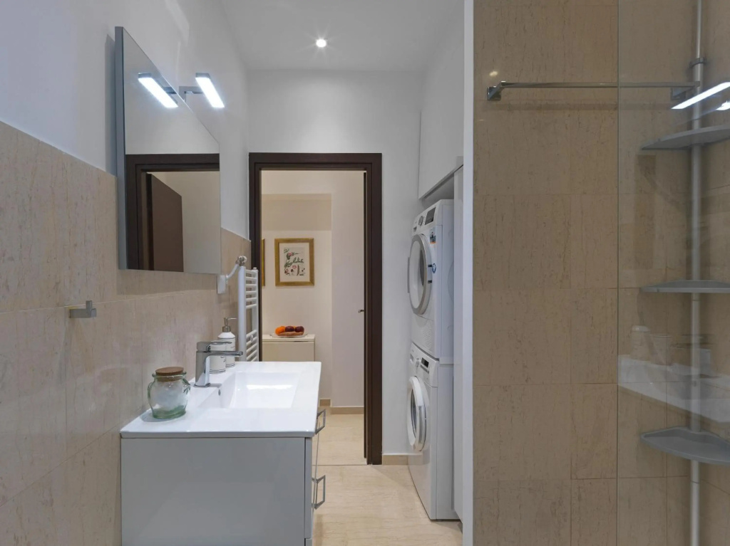 Newly Renovated Apartment in the Heart of Athens