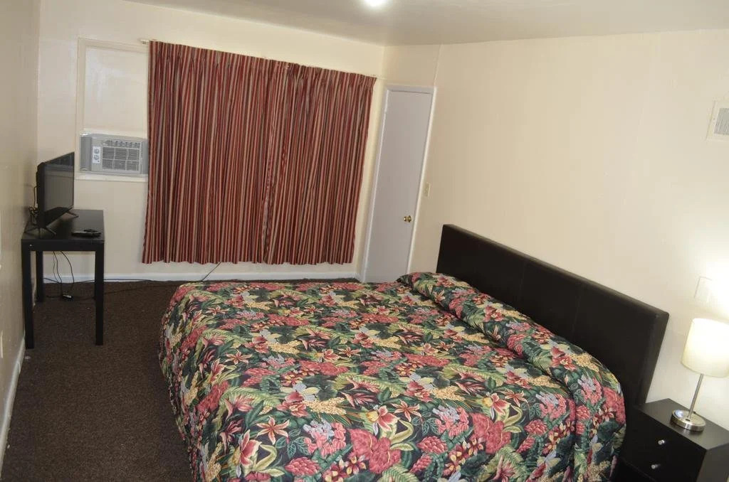 Budget Inn