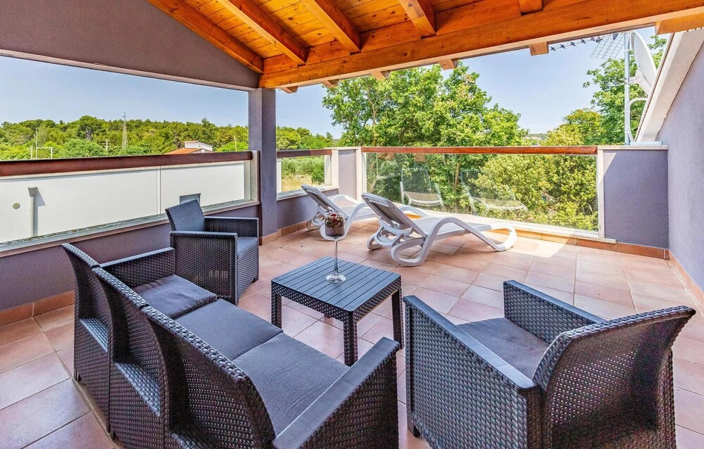 Gorgeous Home In Banjole