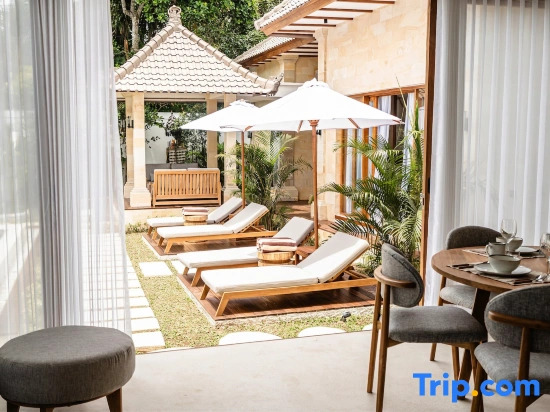 Casa Mira Villa by DH - Peaceful 3BR villa with Large Pool and Garden