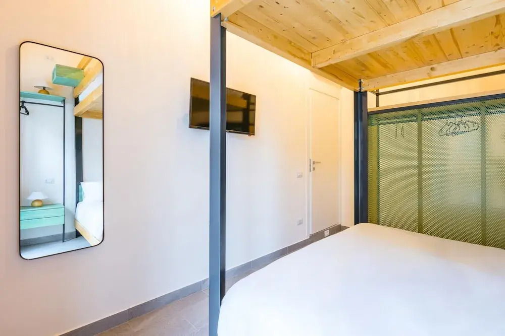 Central Station Housing - Apartment 2 by Wonderful Italy