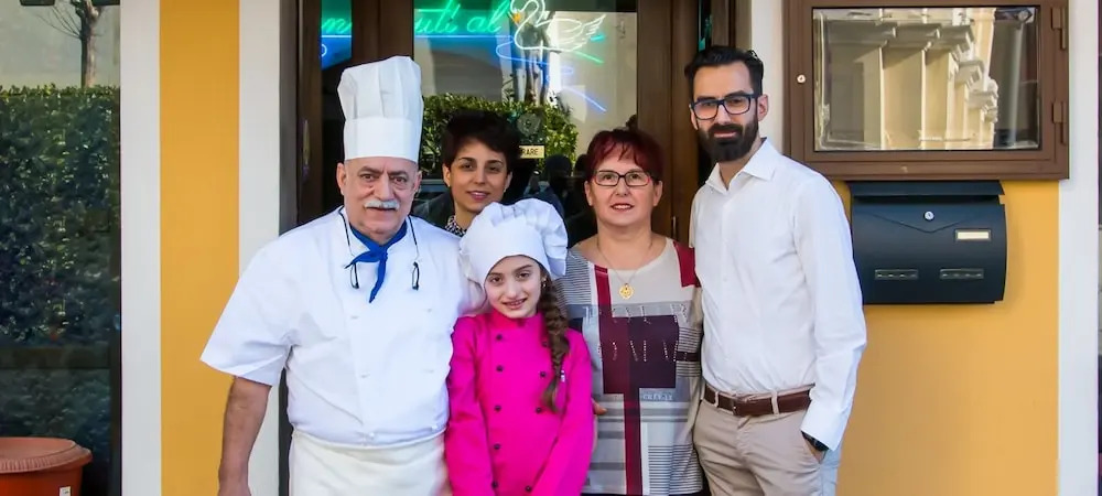 Hotel Ristorante Cigno - Camere and Aparthotel