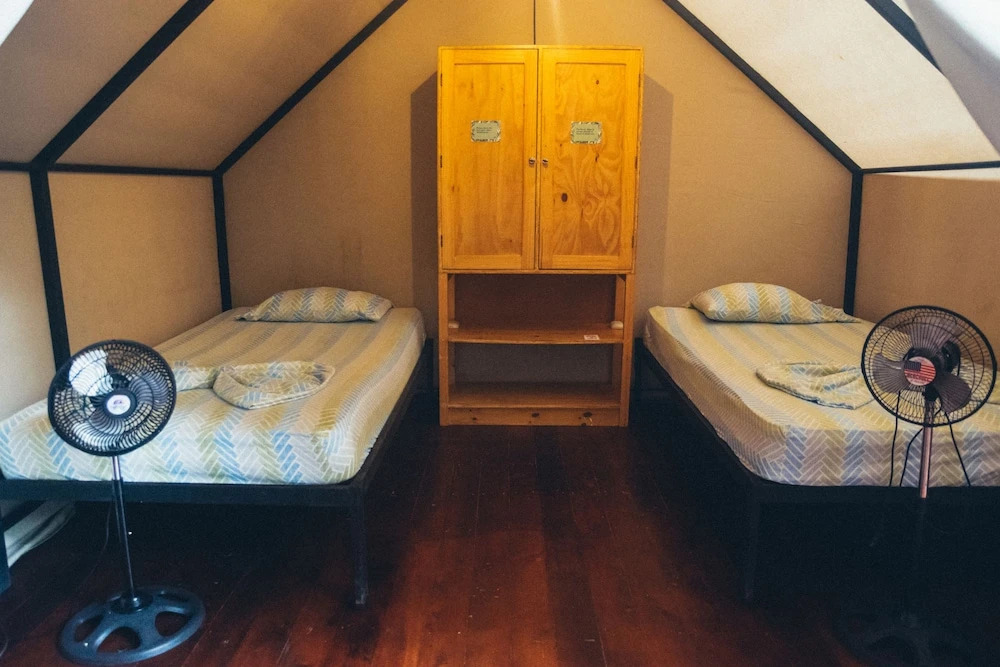 Habitat Surf Glamp