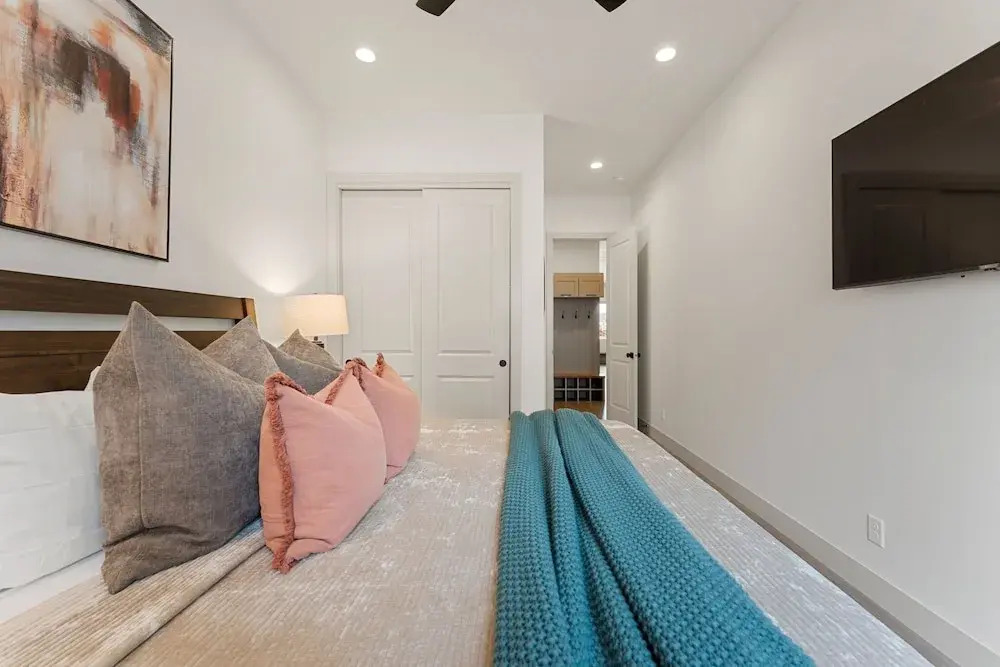 Adventure Central At Desert Color 6 Bedroom Townhouse