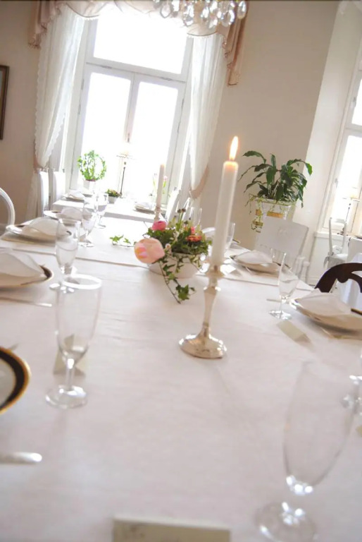 Strand Hotel