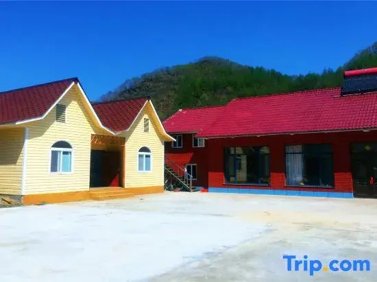 Lake side fish restaurant