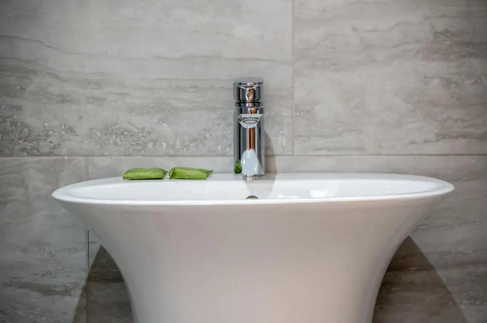 Suite 12 - Sleeping Giant Hotel - PEN Y CAE Inn