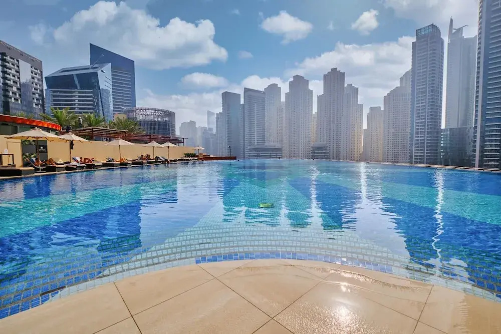 Grand Stay in This 1 Bedroom Flat That Sleeps 4