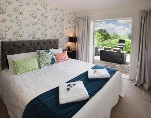 Longitude Apartments