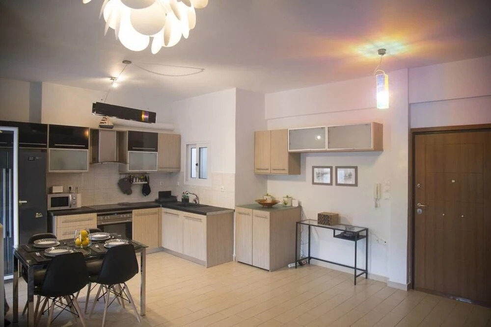 Chic and Central Apartment Park View