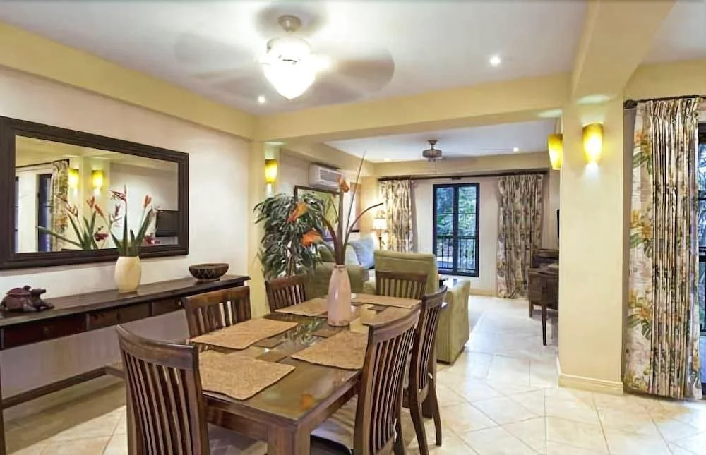 Mango Condos