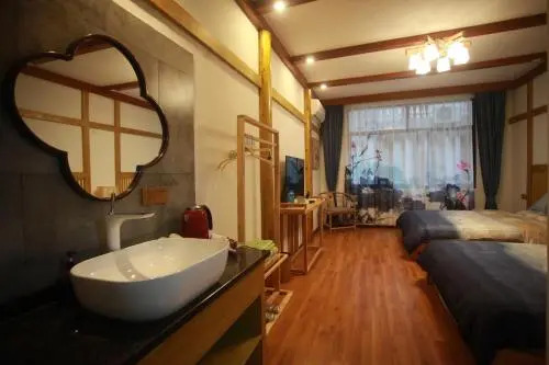 Libo QingQing Guest House