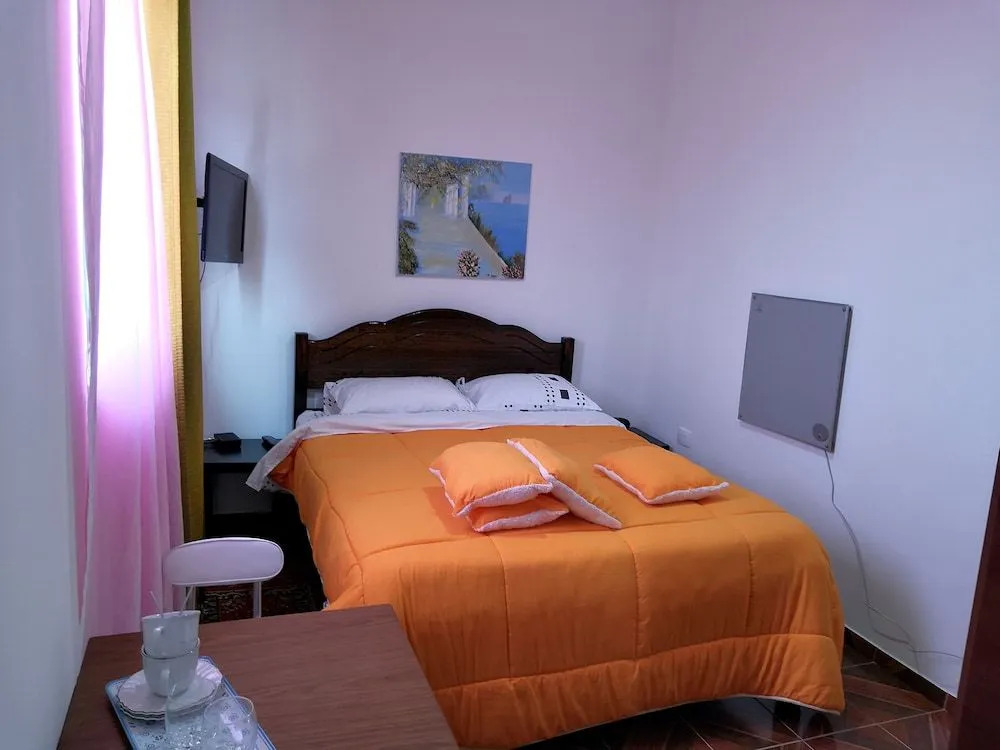 1 Hostal Galeria - Adults Only