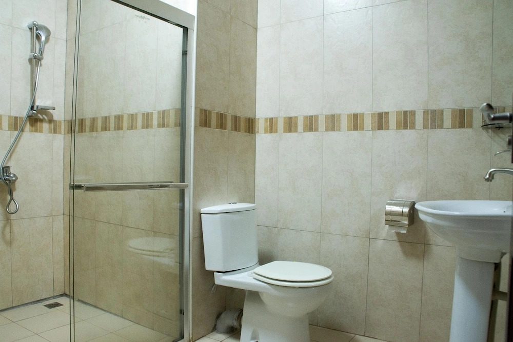 Suru Express Hotel GRA