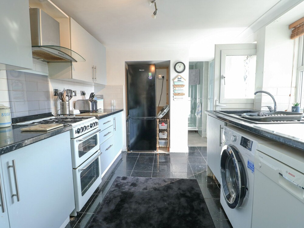 63 Kingsland Road