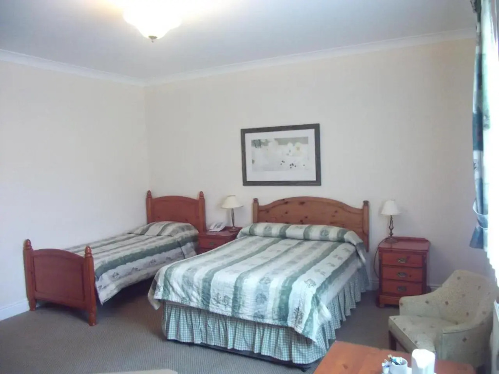 The Avalon Hotel - Guest House