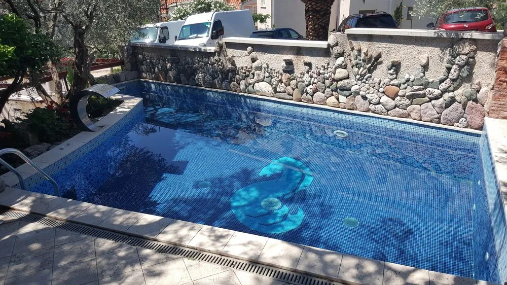 Apartments and Rooms Levantin Inn