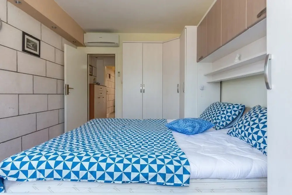 Romantic apartments Marko for 2 with pool and grill