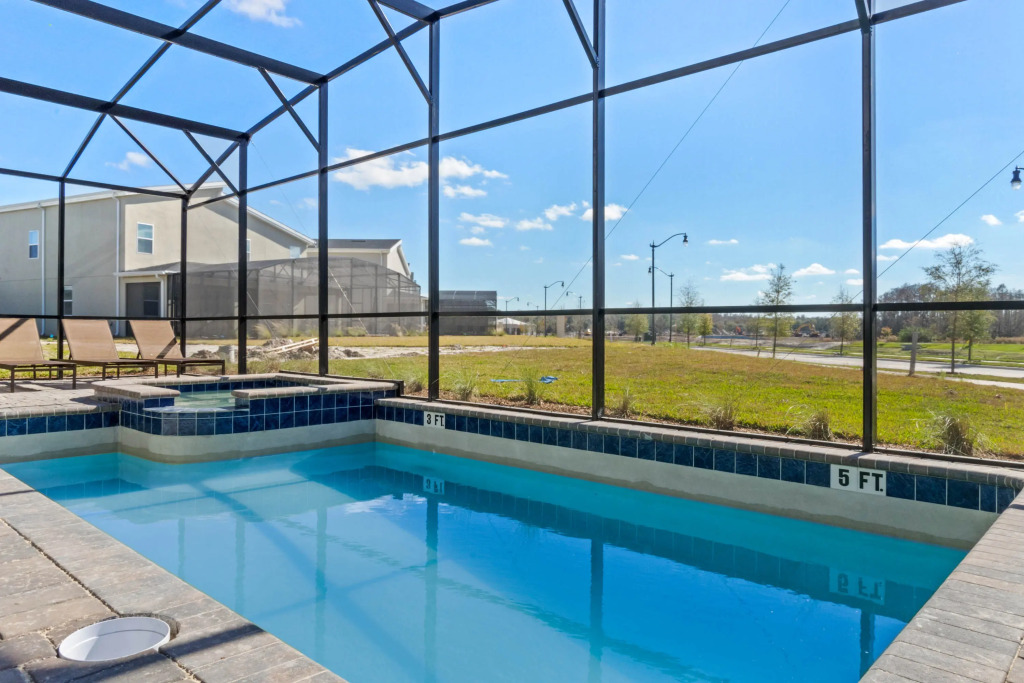 9 Bedroom 5 Bathroom Storey Lake 4396 Qs