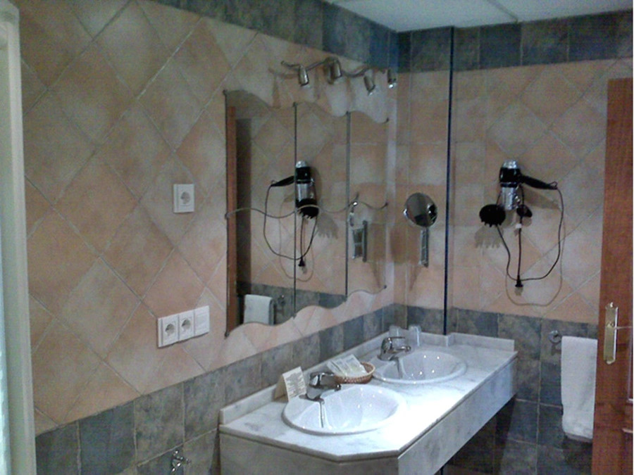Hotel Almazara