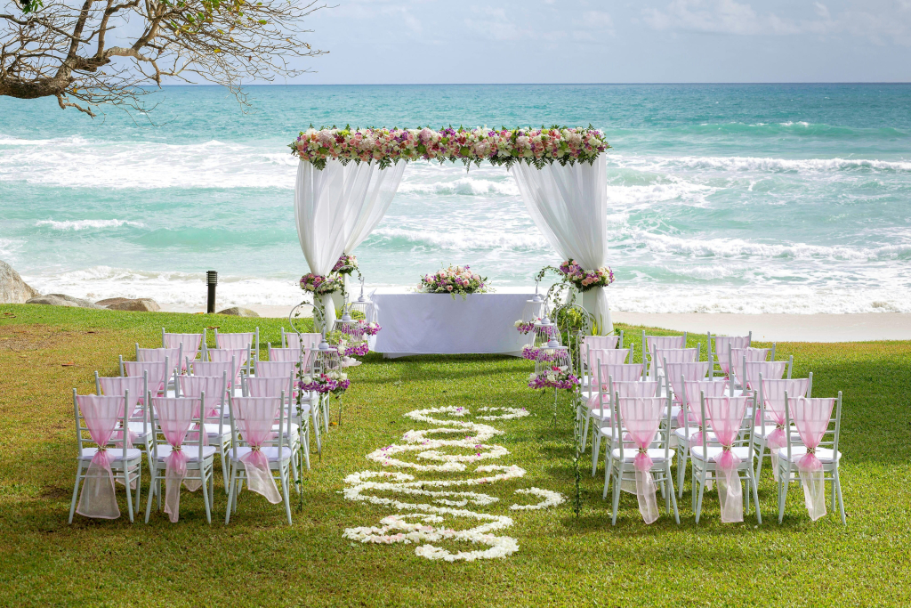 Le Meridien Phuket Beach Resort