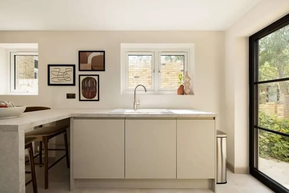 The Tyrwhitt Road Place - Lovely 2bdr Flat With Garden
