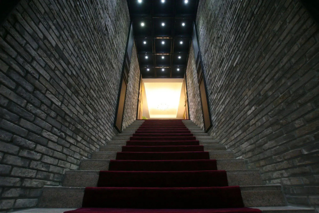 Valt Hotel