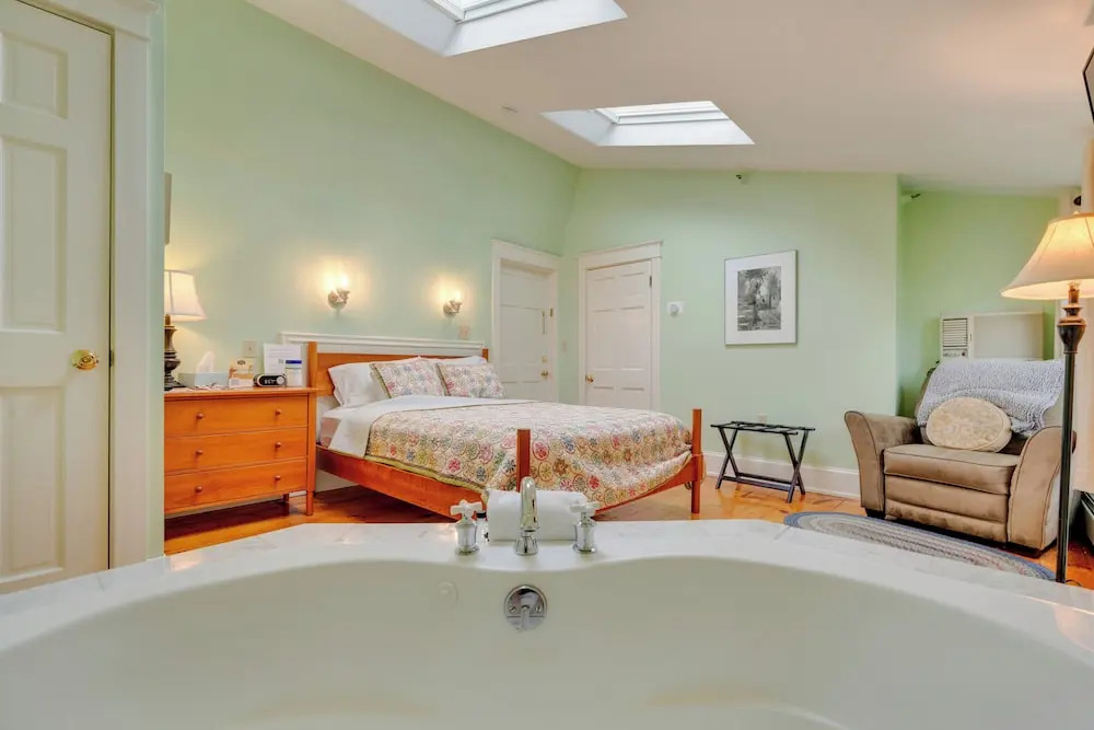 James Place Inn Bed and Breakfast