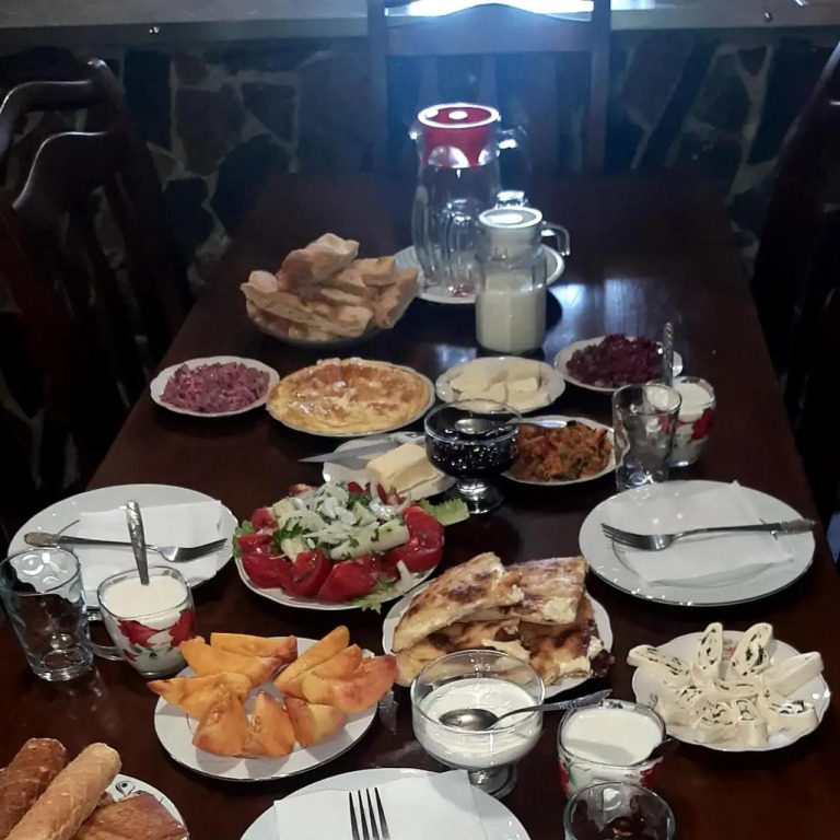 Guesthouse "MEGI"