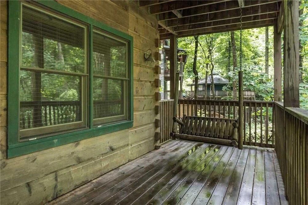 Big Bear 2 - Five Bedroom Cabin