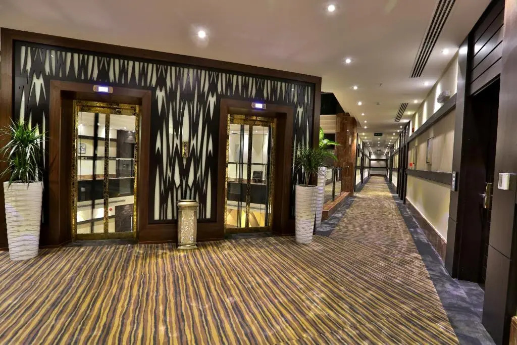 Roof Hotel Apartments