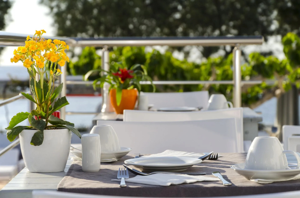 RK Beach Hotel
