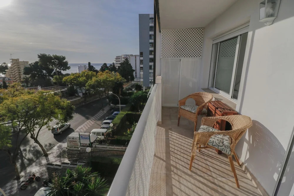 New Sunny Close to the Beach sea Views