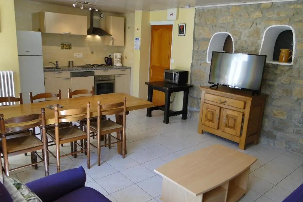 Gîte 295 Montagnes du Jura avec Spa et Sauna classé 3 étoiles