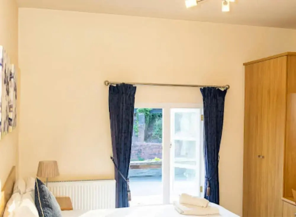 The George Hotel