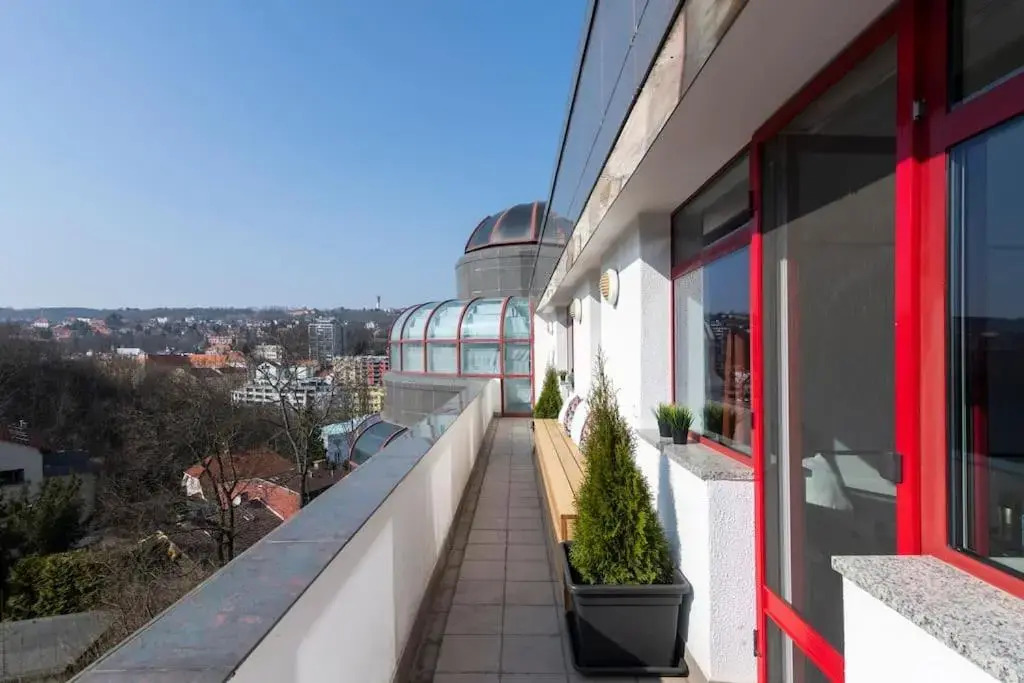 Wagner Stays - Casino Royal Romantic 4BD - Rooftop - Whirlpool - Games